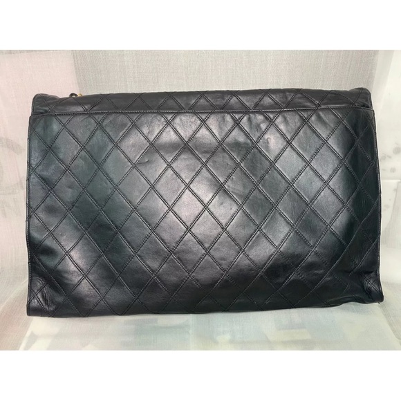 Authentic Chanel  black leather shoulder bag - Picture 7 of 15